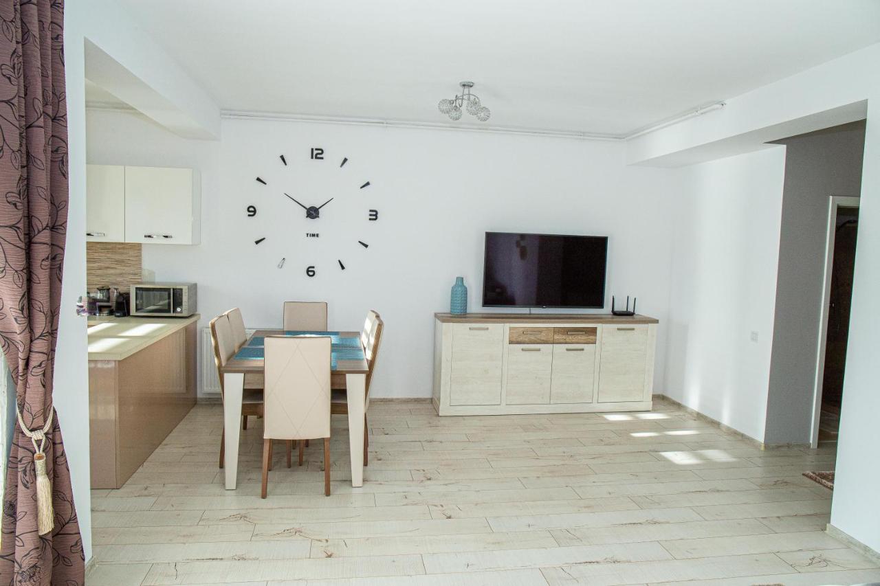 Apartament Luxury Irina Apartamento Rîşnov Exterior foto